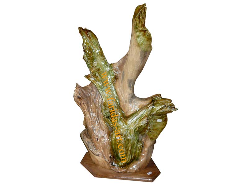 Hiasan dari Akar Fosil-Motif